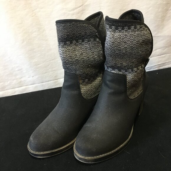 Just Fab Block Heeled Boots - Picture 1 of 4